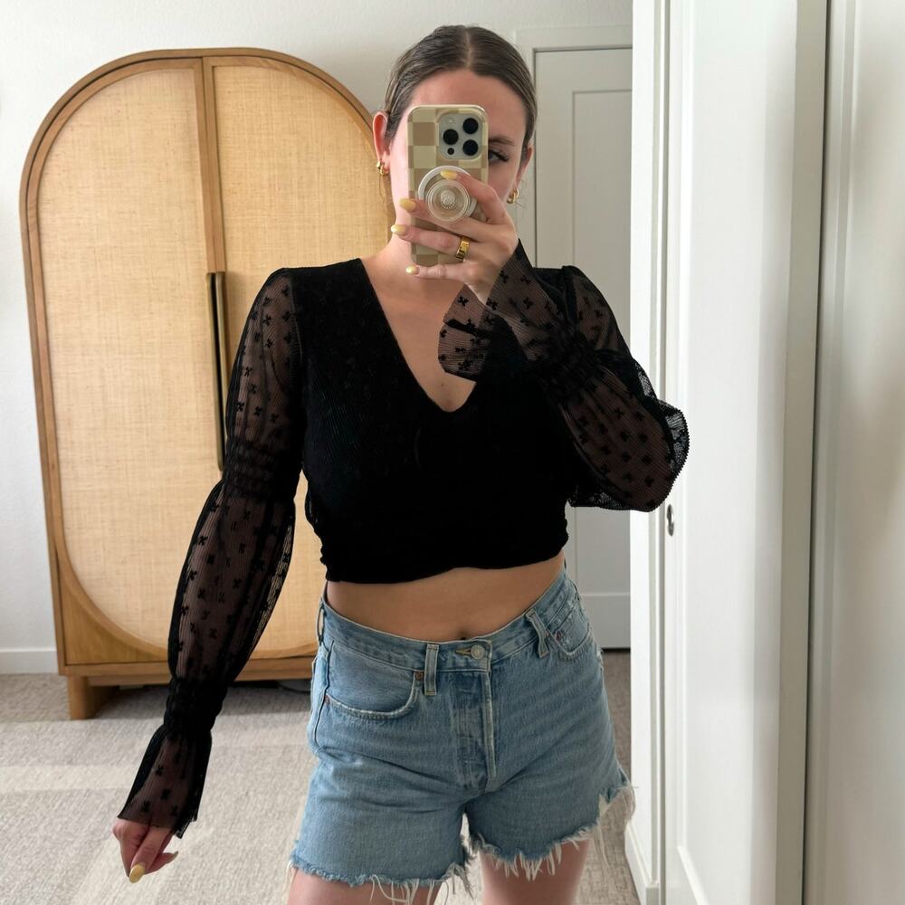 Glassons‎ Black Mesh Long Sleeve Crop Top